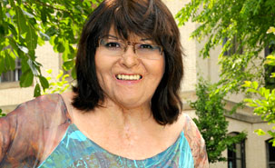 À l’été 2010, Mme Quintana s’est établie pour de bon dans la ville qui l’avait accueillie et soignée en 1986. À l’été 2010, Mme Quintana s’est établie pour de bon dans la ville qui l’avait accueillie et soignée en 1986.