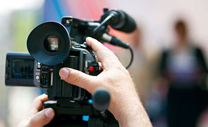 N’en déplaise aux médias, le public est parfaitement en accord avec les limites imposées aux médias dans les cours de justice. (Photo: iStockphoto) N’en déplaise aux médias, le public est parfaitement en accord avec les limites imposées aux médias dans les cours de justice. (Photo: iStockphoto)