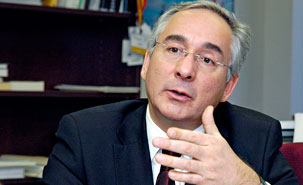 Karim Benyekhlef Karim Benyekhlef