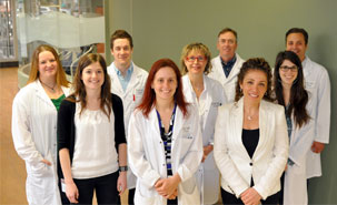 Nathalie St-Pierre, Catherine Leroux, Simon Bissonnette, Annie Tardif, Dany Gauthier, Robert Dufour, May Faraj, Valérie Lamantia, Hanny Wassef. © IRCM Nathalie St-Pierre, Catherine Leroux, Simon Bissonnette, Annie Tardif, Dany Gauthier, Robert Dufour, May Faraj, Valérie Lamantia, Hanny Wassef. © IRCM